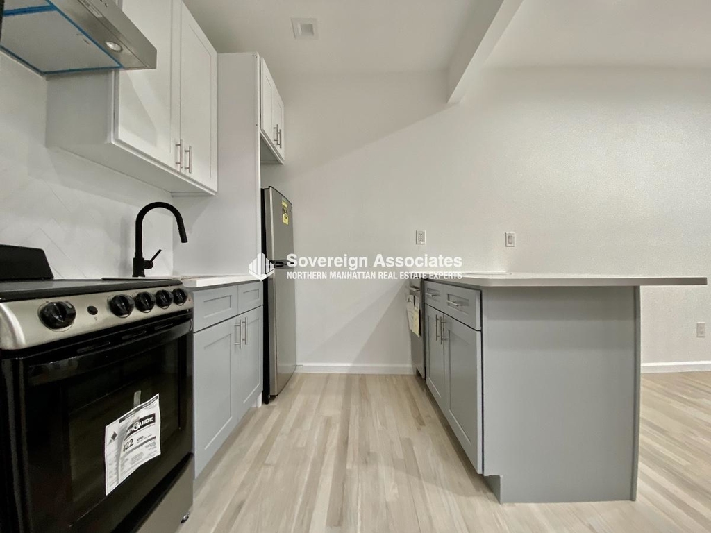 309 West 99th Street - Photo 7