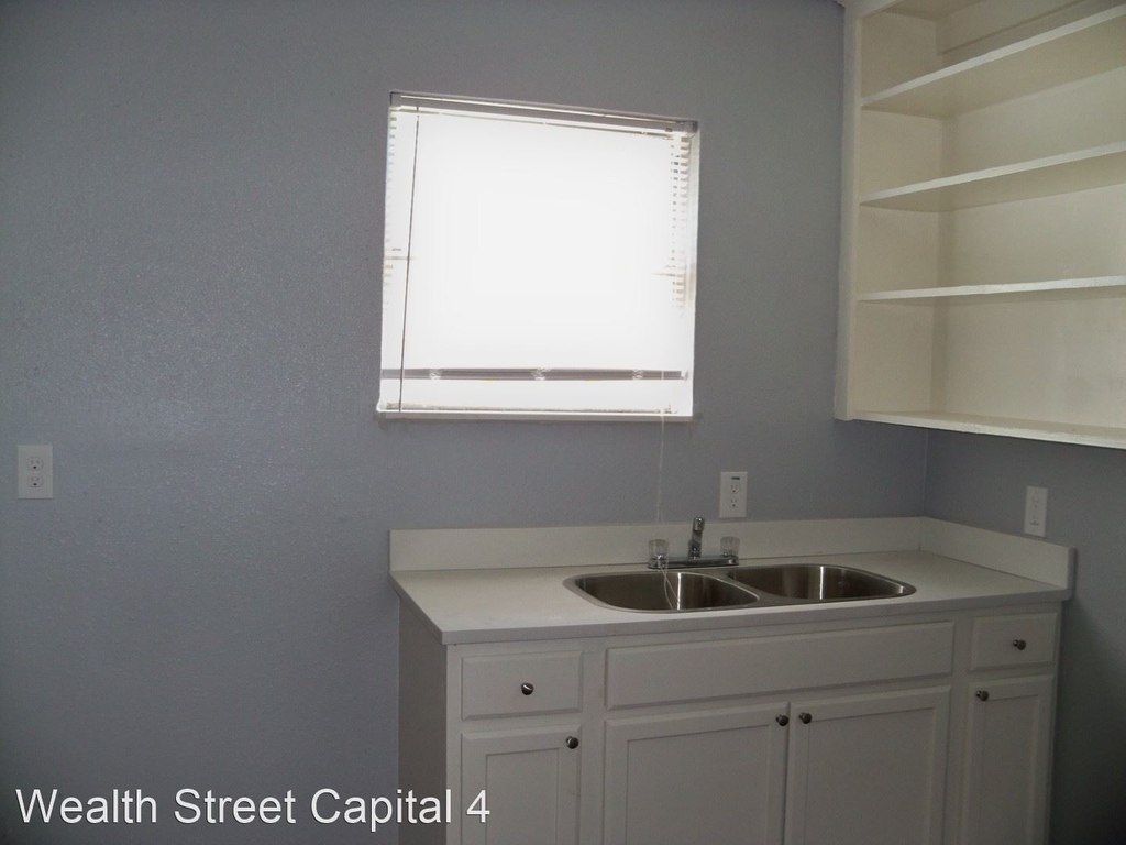 1026 5th Ave - Photo 2