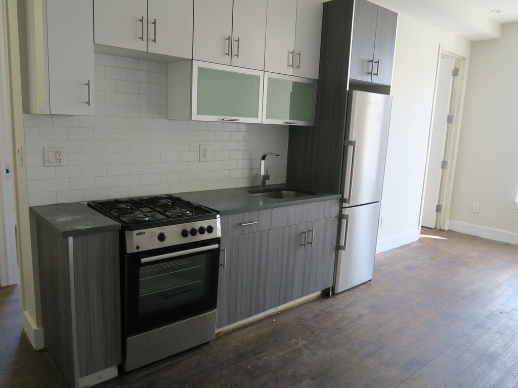 474 Lafayette Avenue - Photo 1