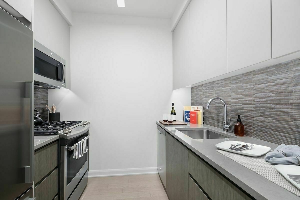 7 West 21st Street - Photo 5