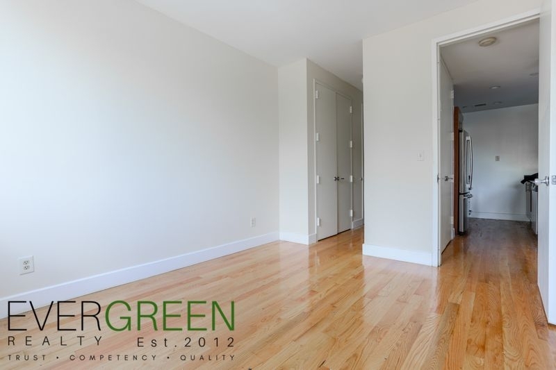 756 Myrtle Avenue - Photo 2