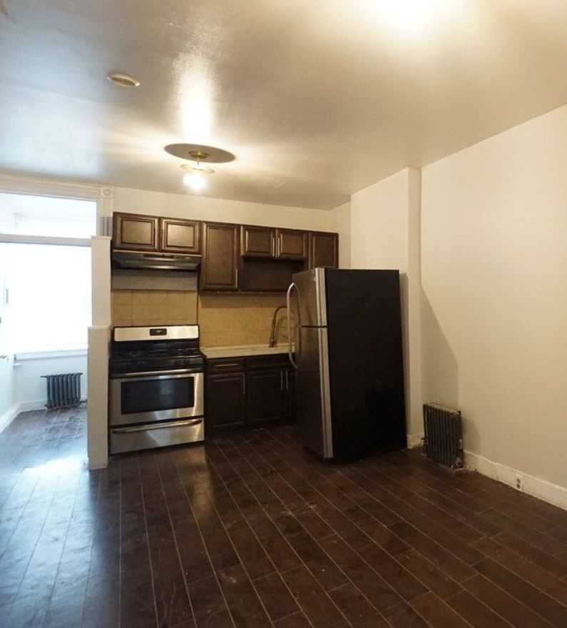 217 Ralph Ave APT 4R - Photo 8