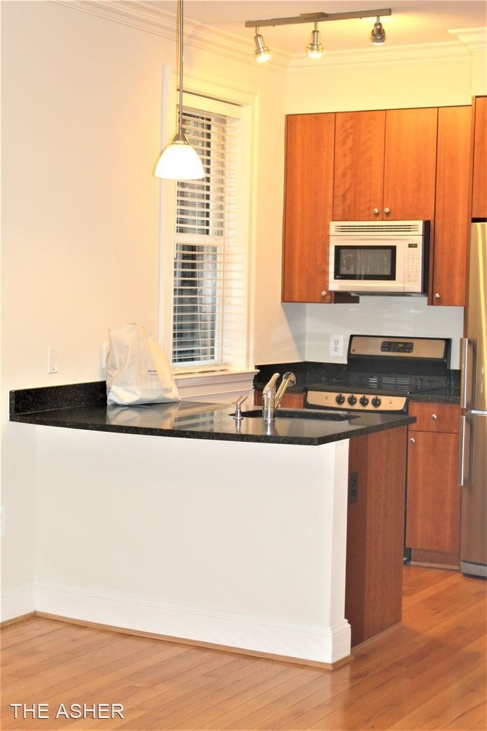 2110 19th Street, Nw - Photo 4