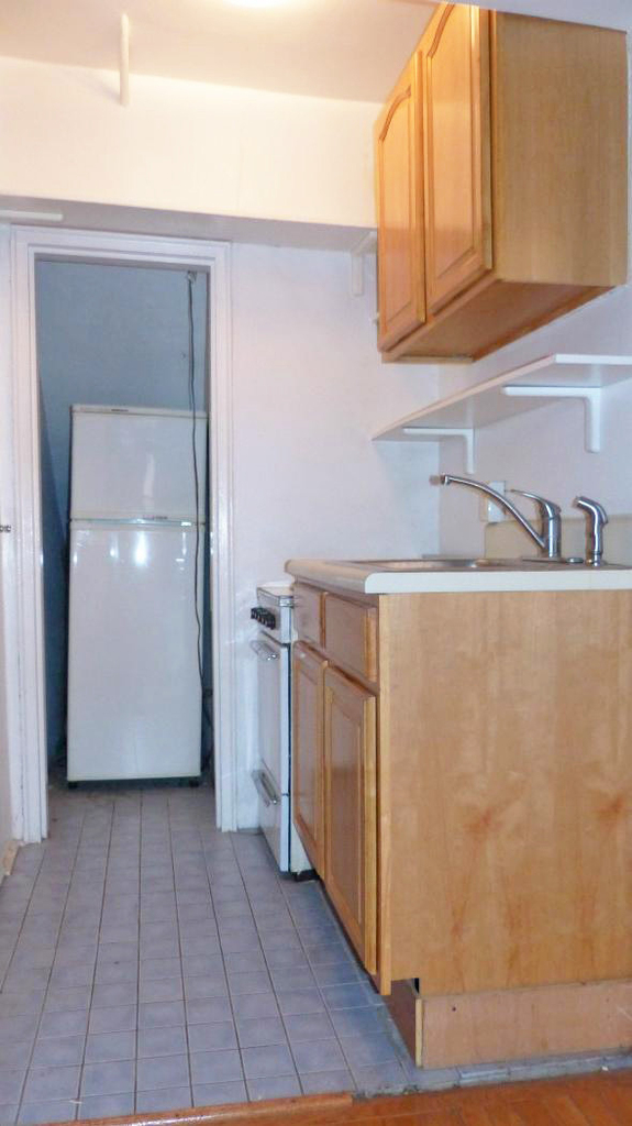 110 E 61st Street - Photo 4