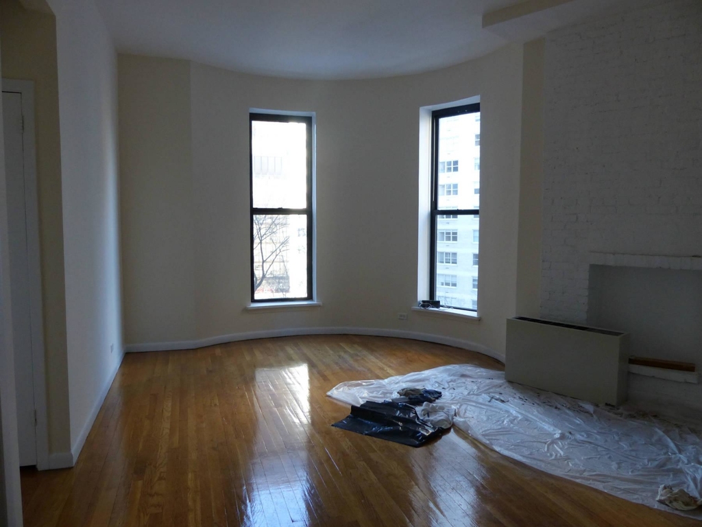 2020 Broadway - Photo 0