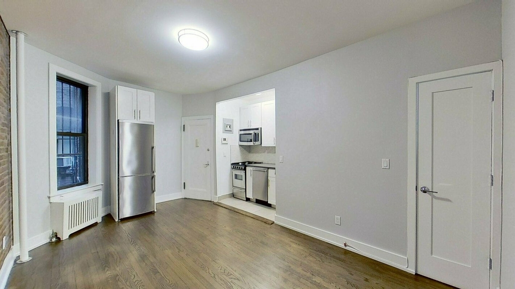 234 East 88th Street - Photo 2