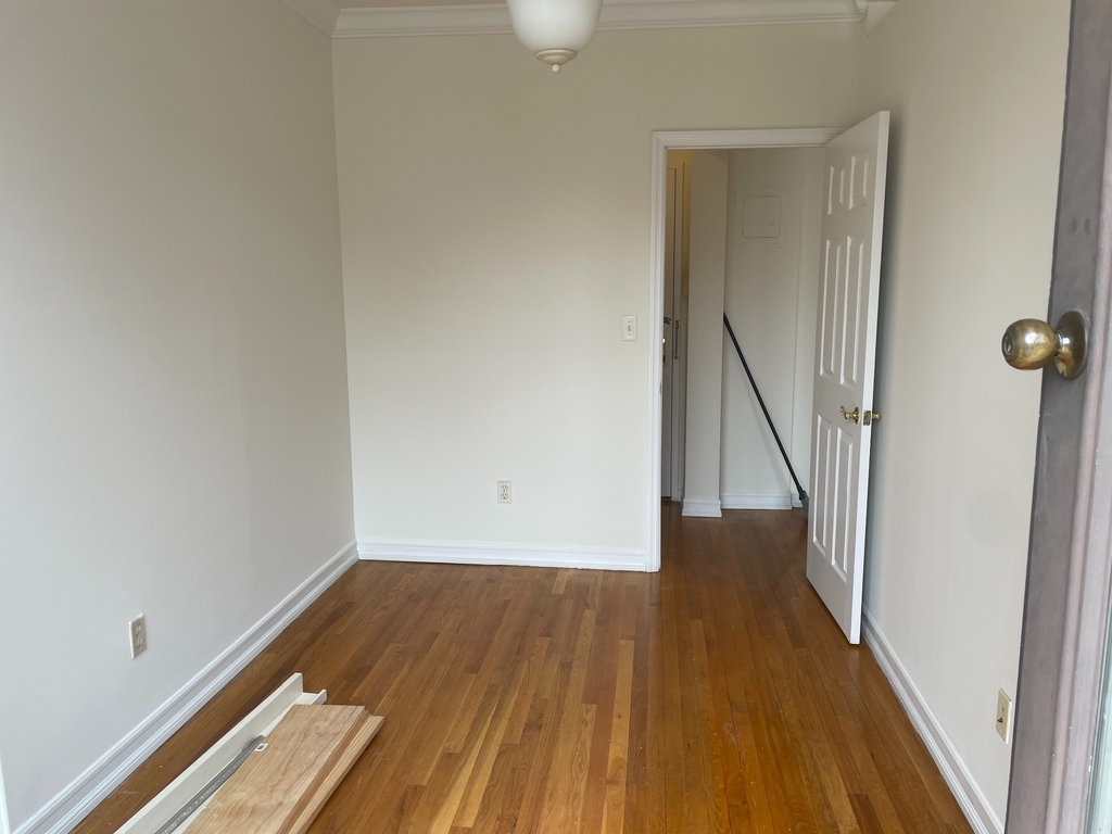 106 West 76th Street - Photo 7