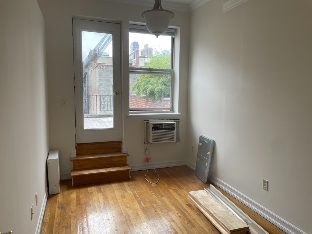 106 West 76th Street - Photo 6