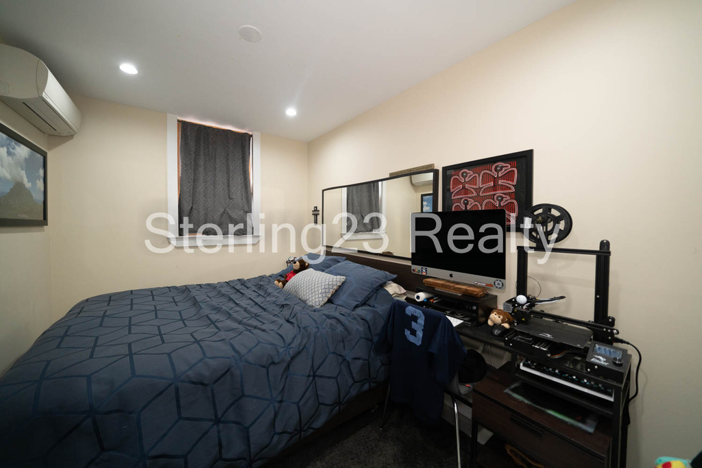 21-8 Steinway Street - Photo 3