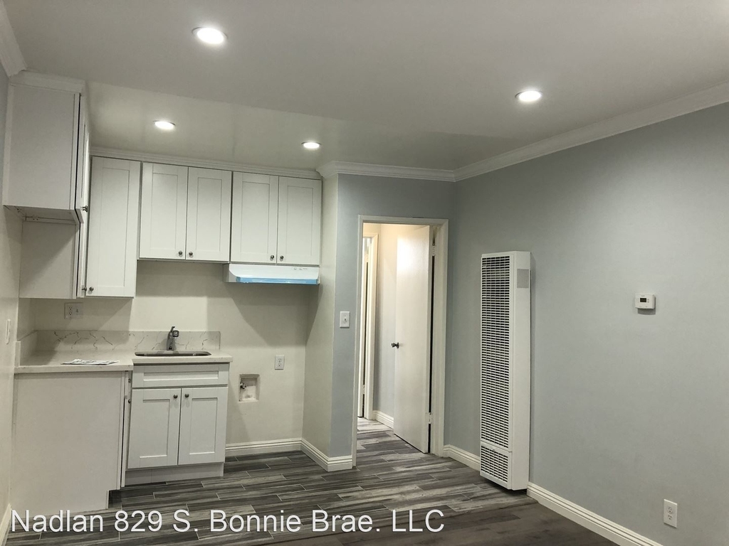 829 S. Bonnie Brae - Photo 2