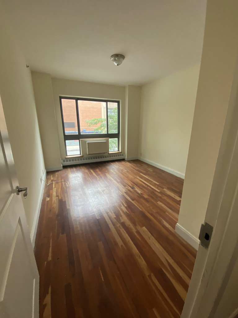 2205 3rd Avenue - Photo 5