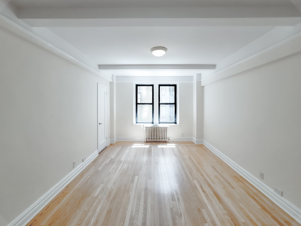 210 East 68th Street - Photo 4