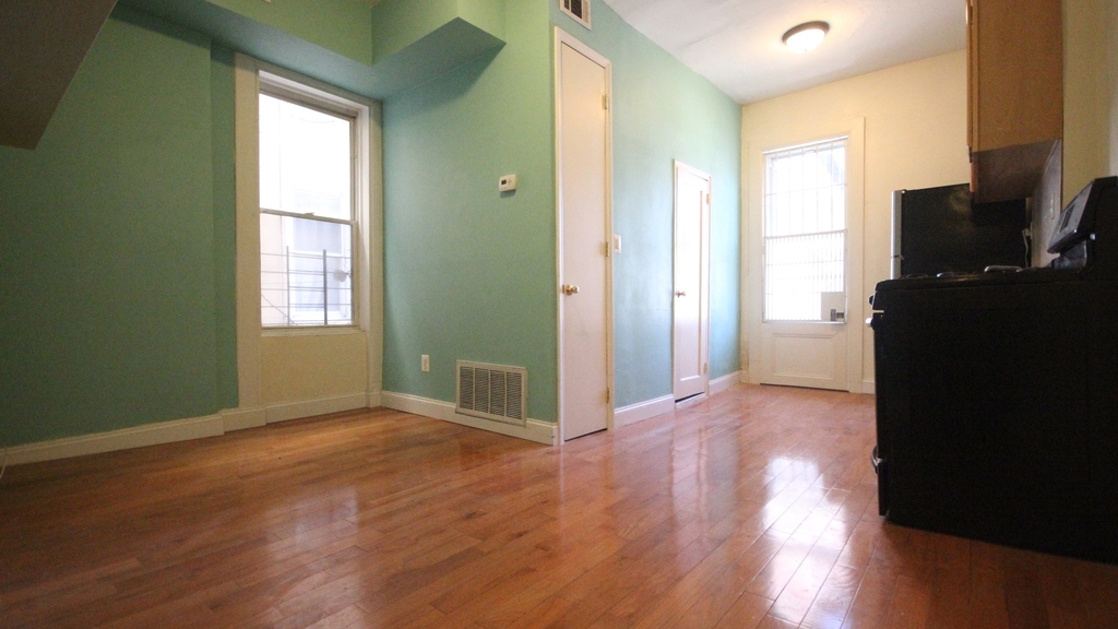 419 Franklin Avenue, Brooklyn, NY 11238 - Photo 1