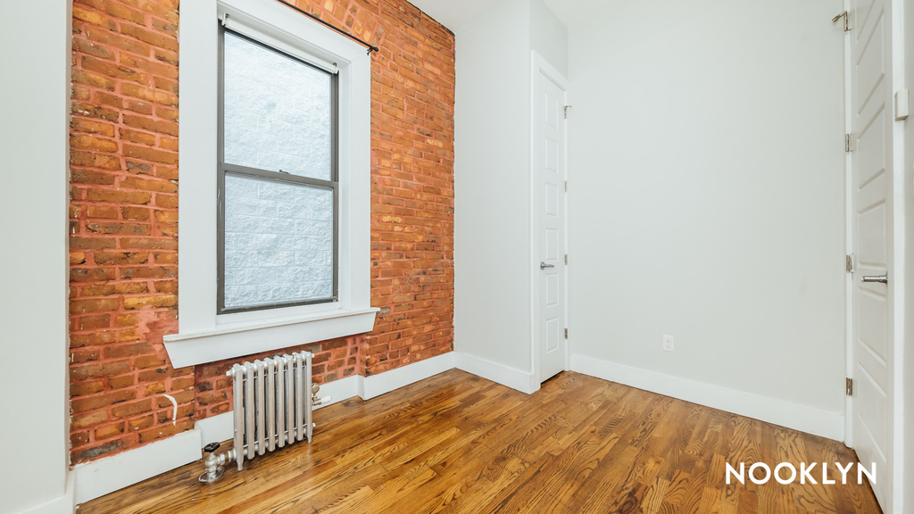 934 Myrtle Avenue, Brooklyn, NY 11206 - Photo 7