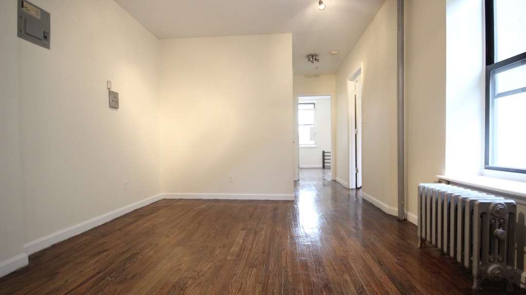 930 Myrtle Avenue, Brooklyn, NY 11206 - Photo 1