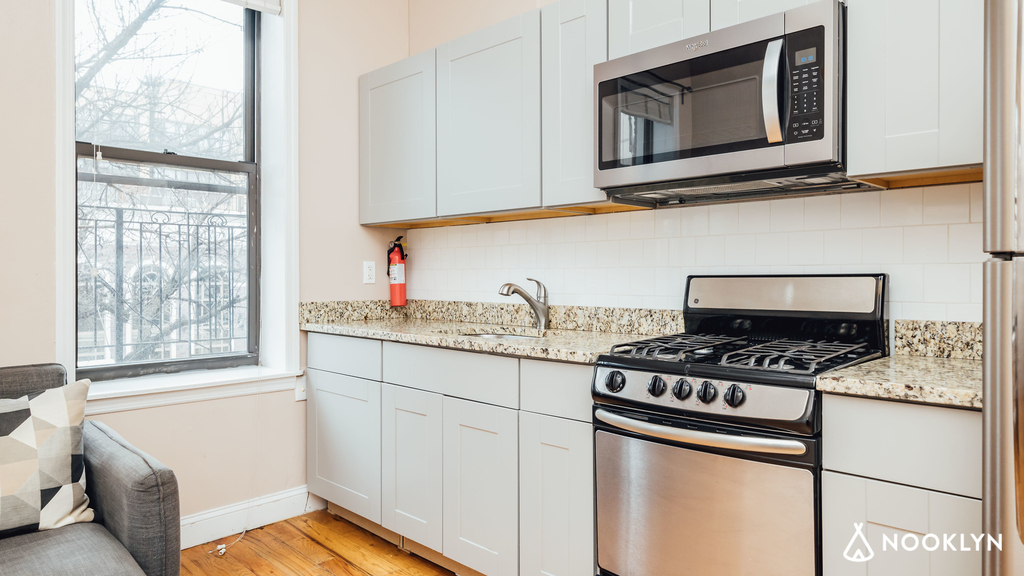 884 Bedford Avenue, Brooklyn, NY 11205 - Photo 3