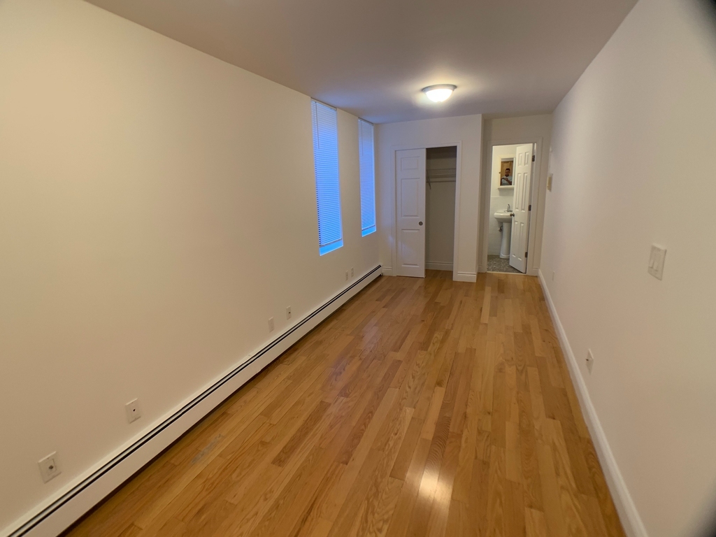 31-79 35th Street, Astoria, NY 11106 - Photo 3