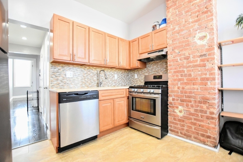 30-78 42nd Street, Astoria  - Photo 2