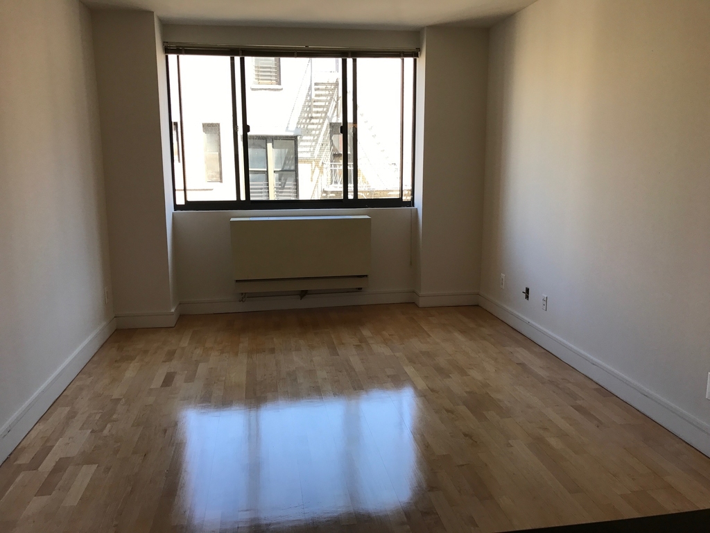 323 West 96th Street - Photo 7