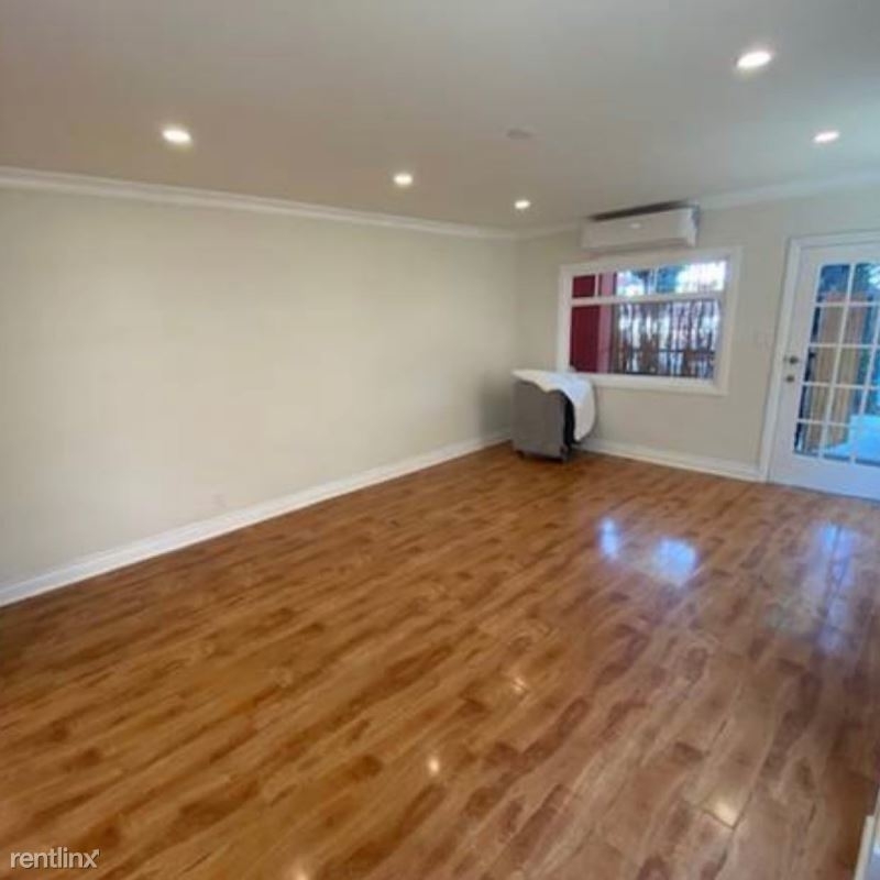 5658 Franklin Ave - Photo 1