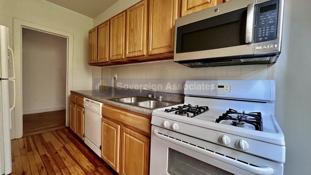 615 Fort Washington Avenue - Photo 6