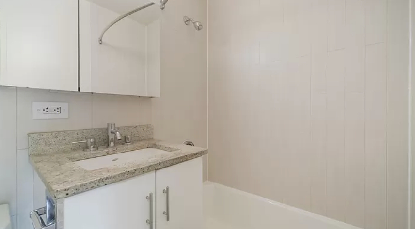 West 95 Street  - Photo 3