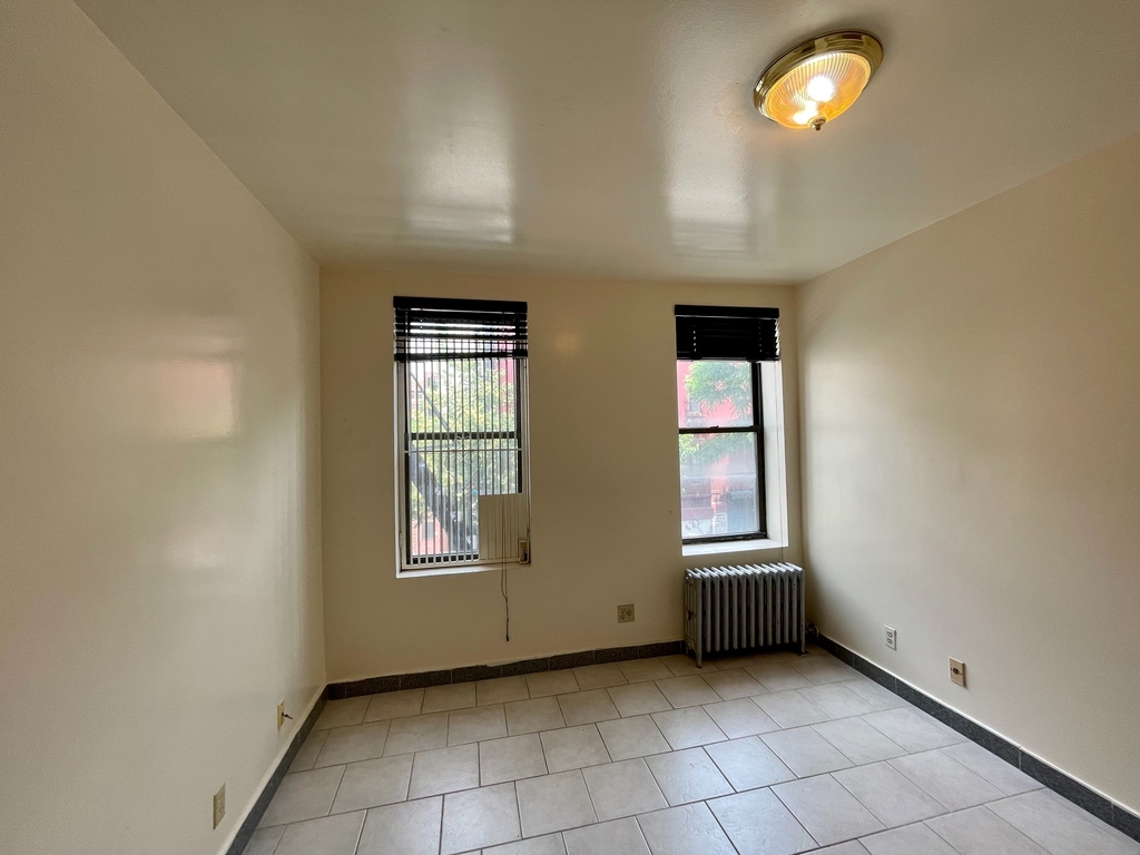 462 East 115th Street - Photo 3