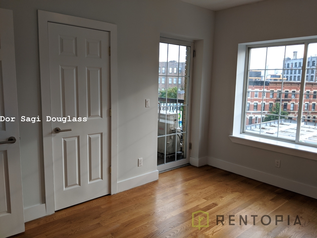 246 Union Avenue - Photo 6