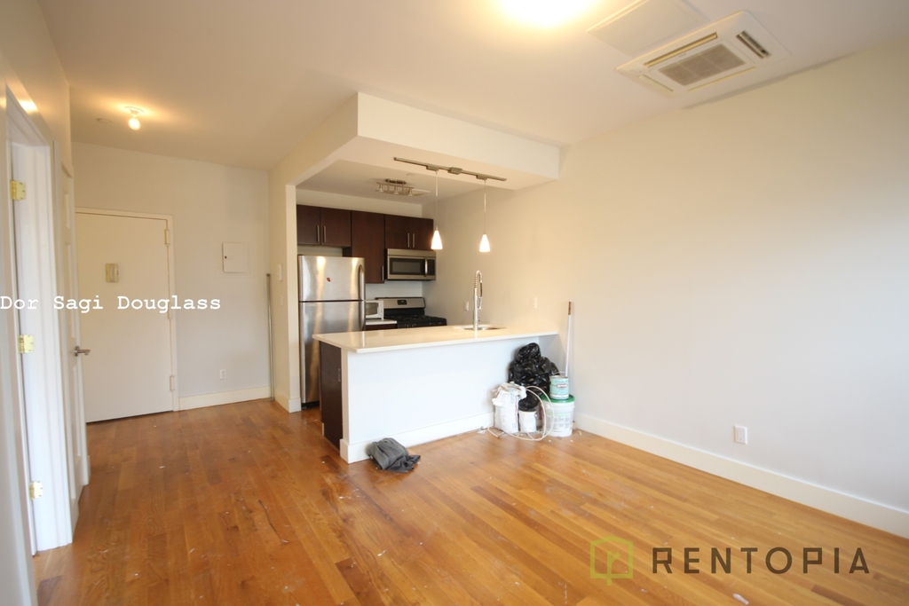 246 Union Avenue - Photo 6