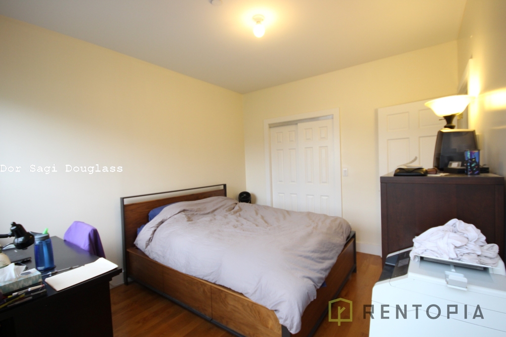 246 Union Avenue - Photo 10