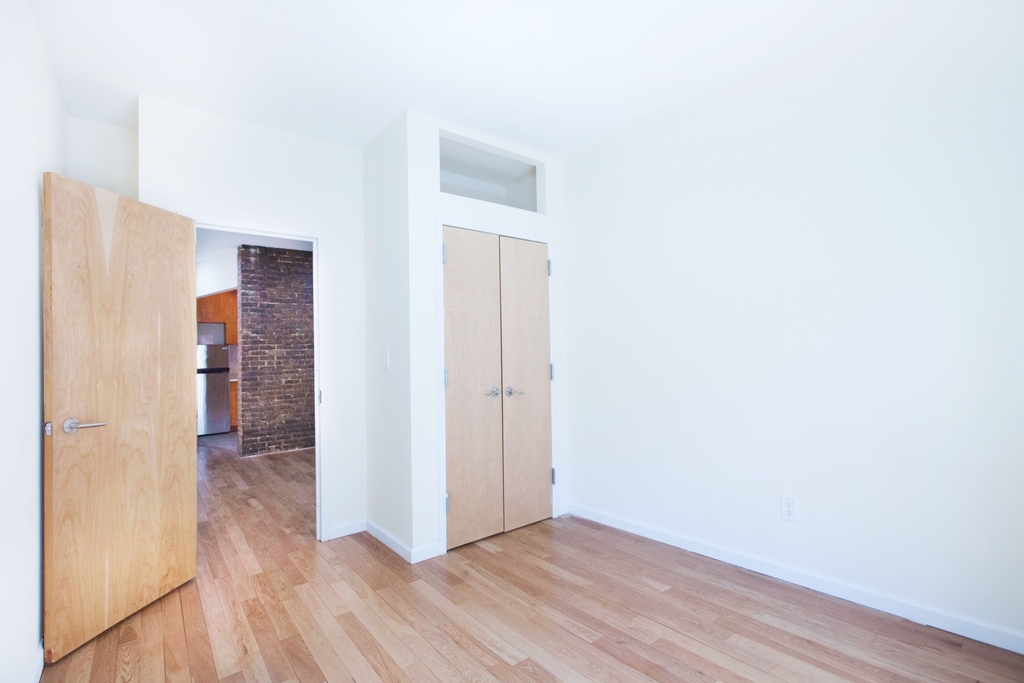 587 West 177th Street - Photo 9