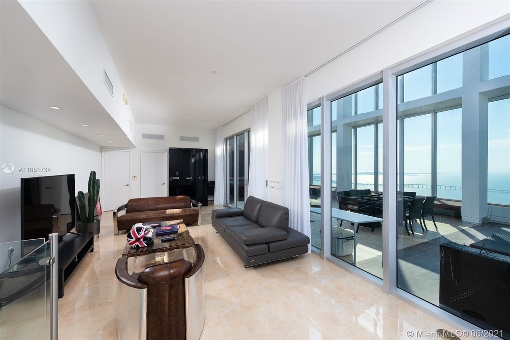 495 Brickell Ave - Photo 2