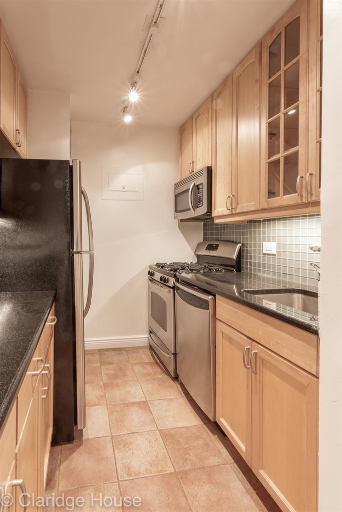  East 87th Street Beautiful and amenities filled - Photo 2