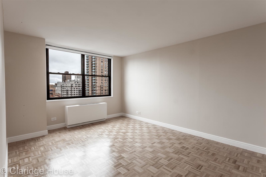  East 87th Street Beautiful and amenities filled - Photo 1