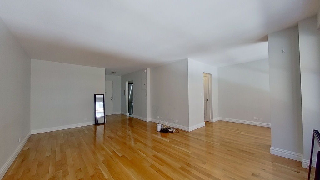 141 East 33rd Street - Photo 6