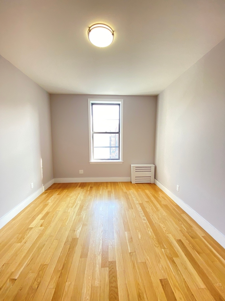 529 West 179th Street - Photo 5