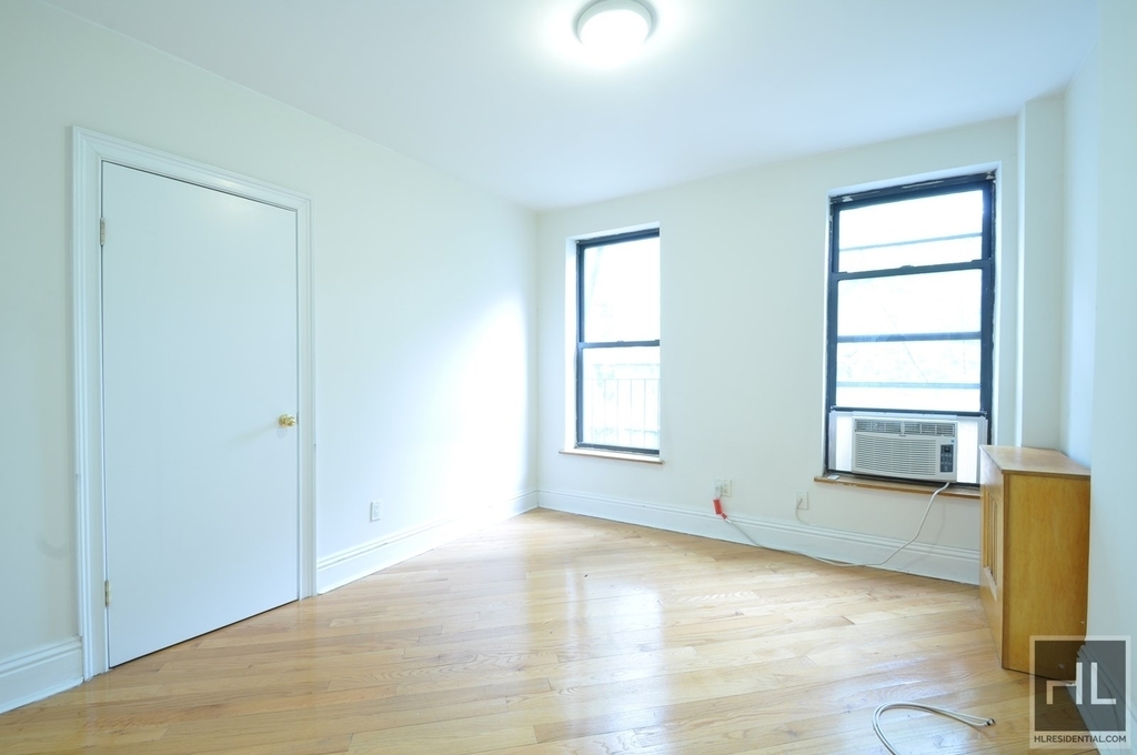 East 63 Street - Photo 2