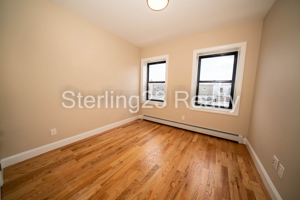 21-67 36th Street - Photo 11