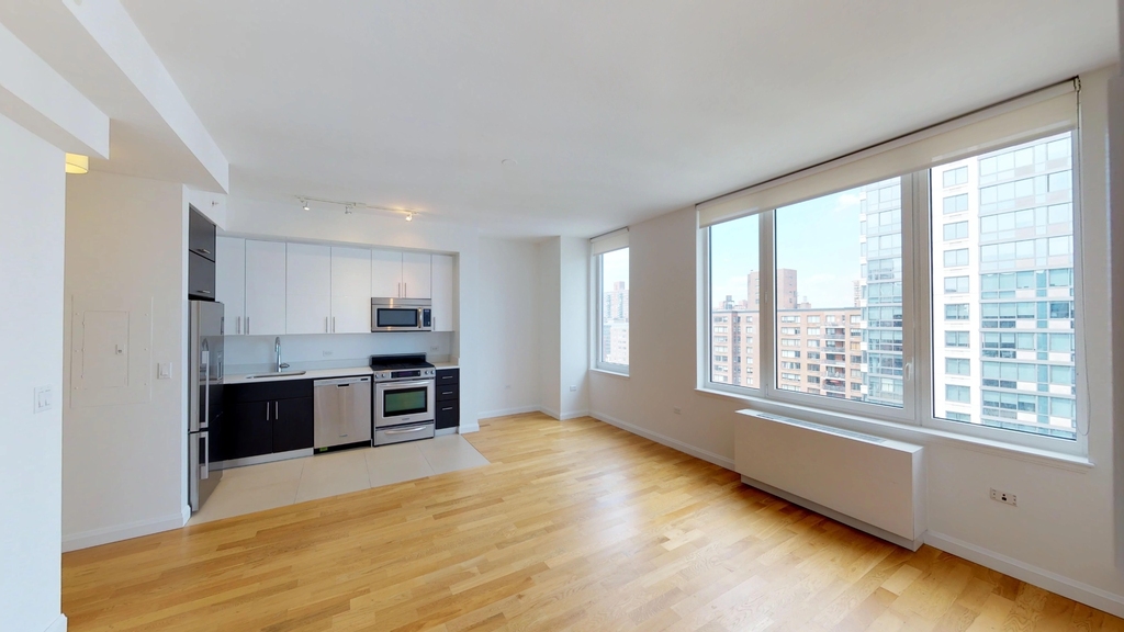 795 Columbus Avenue - Photo 3