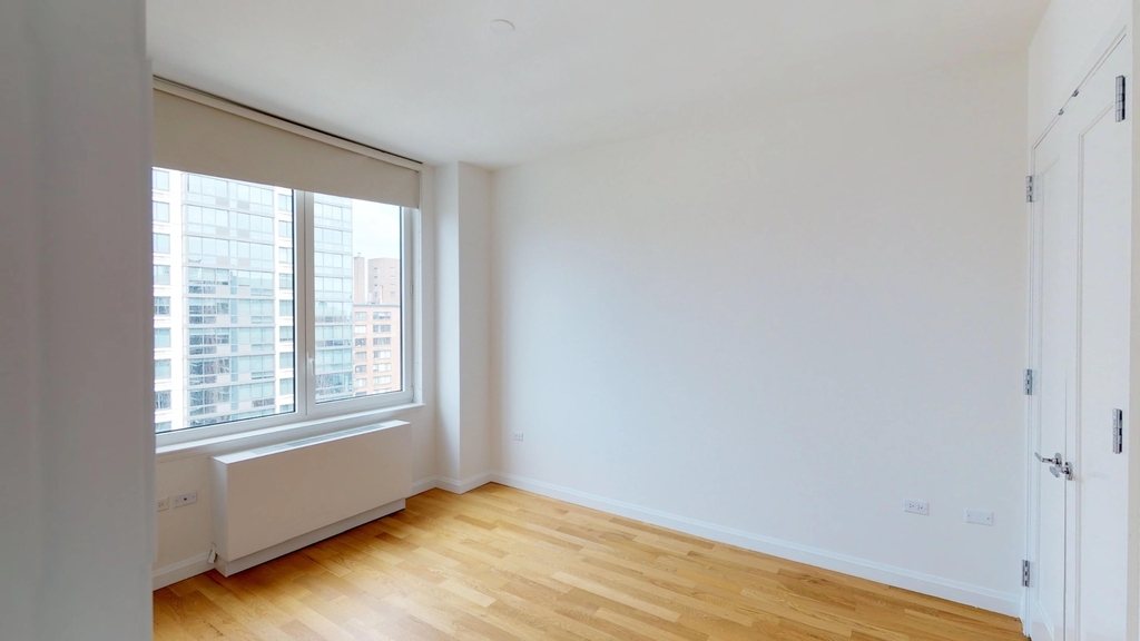 795 Columbus Avenue - Photo 2