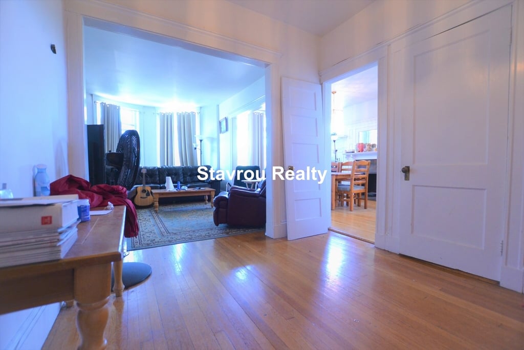 1676 Beacon St. - Photo 5