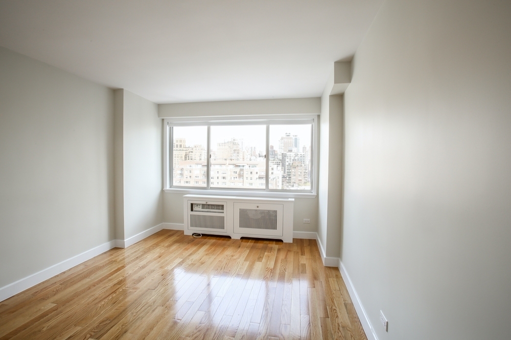 360 East 65th Street - Photo 7