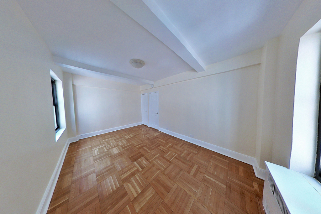 141 East 56th Street - Photo 3