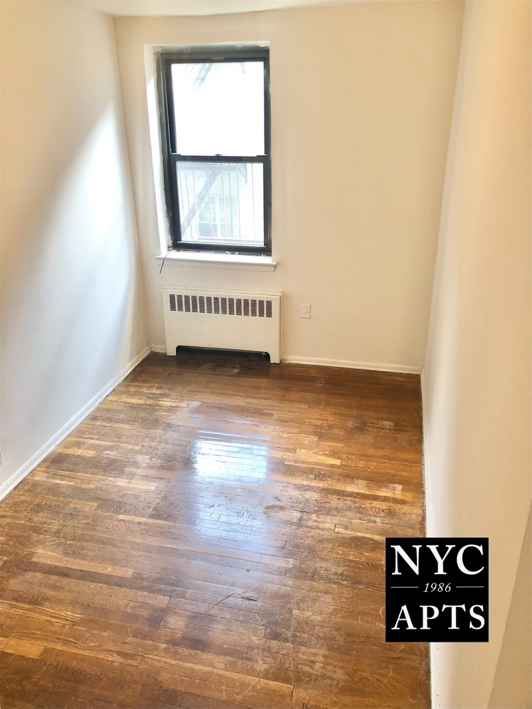 345 East 72nd Street - Photo 4