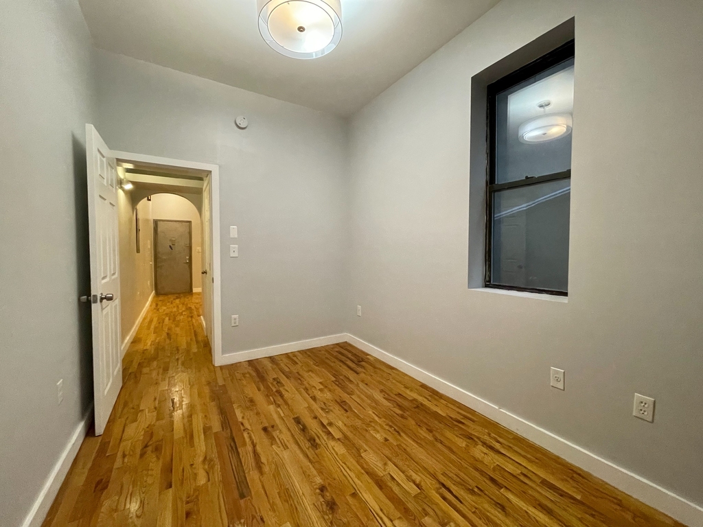 1703 Lexington Avenue - Photo 9