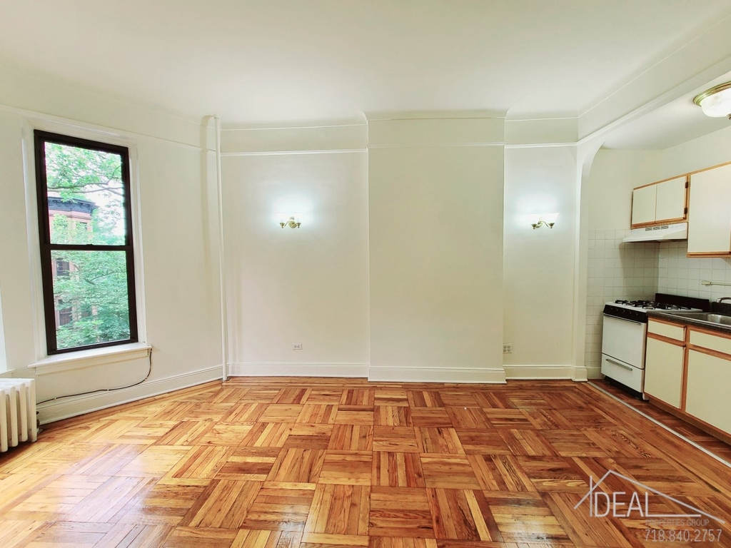 773 Carroll Street - Photo 1