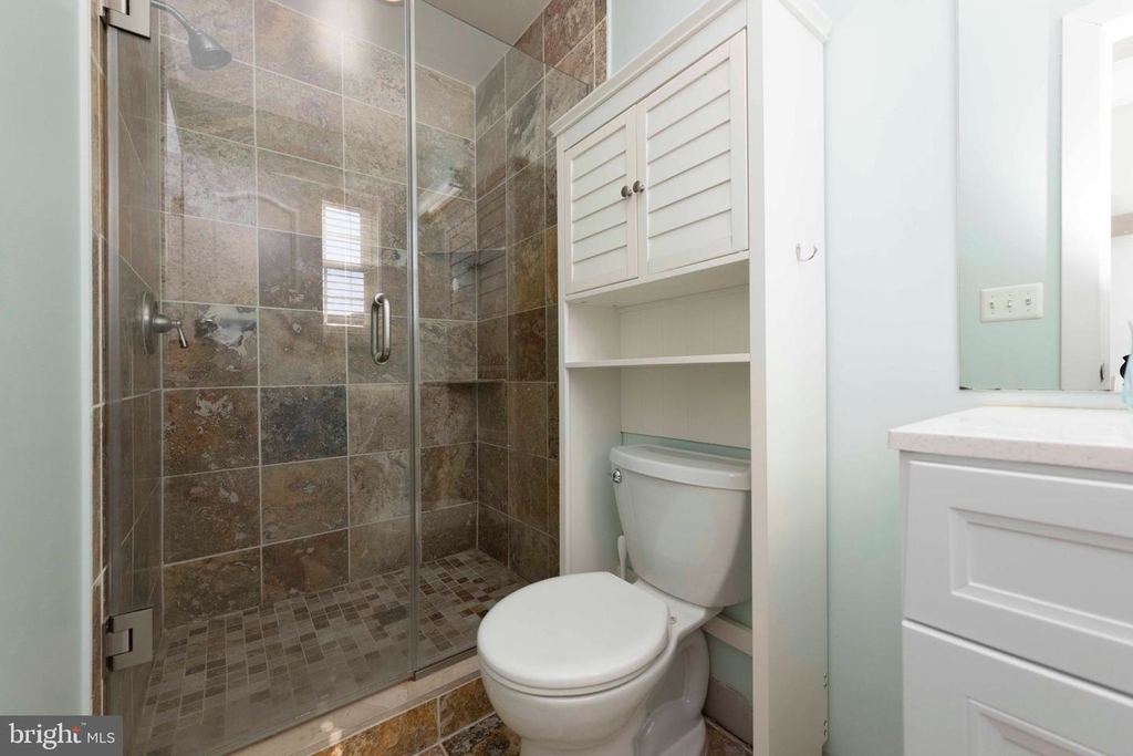 514 Hobart Pl Nw #2 - Photo 47