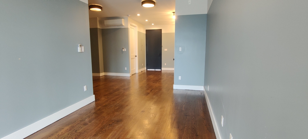 187 Kent Avenue - Photo 5