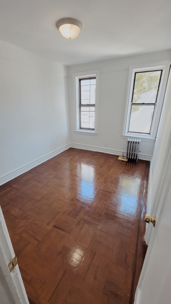 127 Bay Ridge Avenue - Photo 4