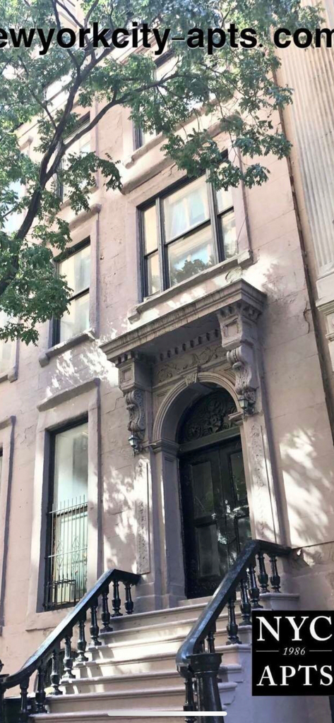 2 West 16th Street - Photo 0